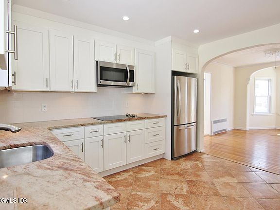 5th image of 21 Byram Rd