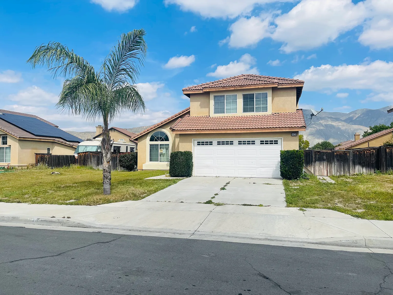 4 bed, 1815 sqft, $2,723 — Photo 1