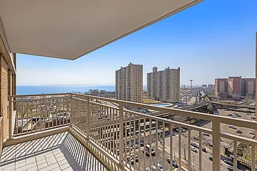 Sold by Thomas Lipovetsky, LREB