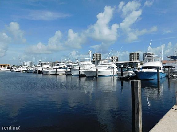 2nd image of 130 Yacht Club Dr APT 3