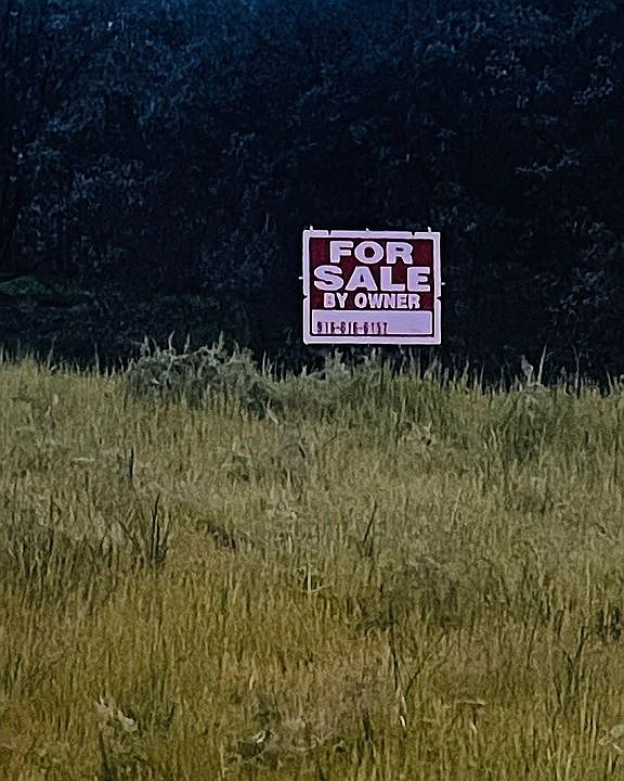 1st image of 340 Canyon Falls Dr
