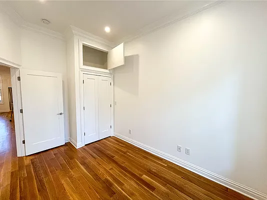 Rented by Silver Line Realty Group NY LLC | media 14