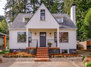 272 Greenwood Rd, Lake Oswego, OR 97034