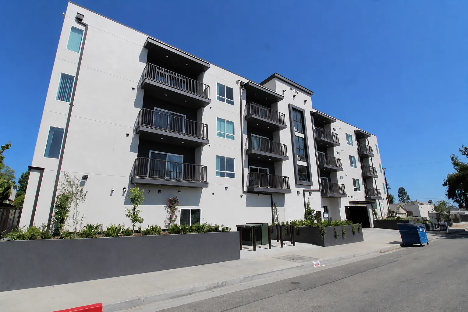 8016 Fair Ave — Photo 2