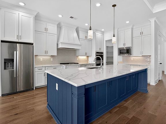 3rd image of 1421 Peyton Run Loop