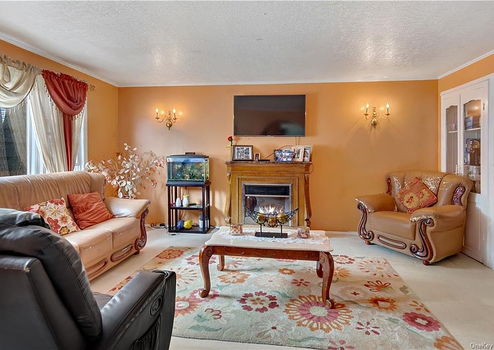 1st image of 455 Revere Ave
