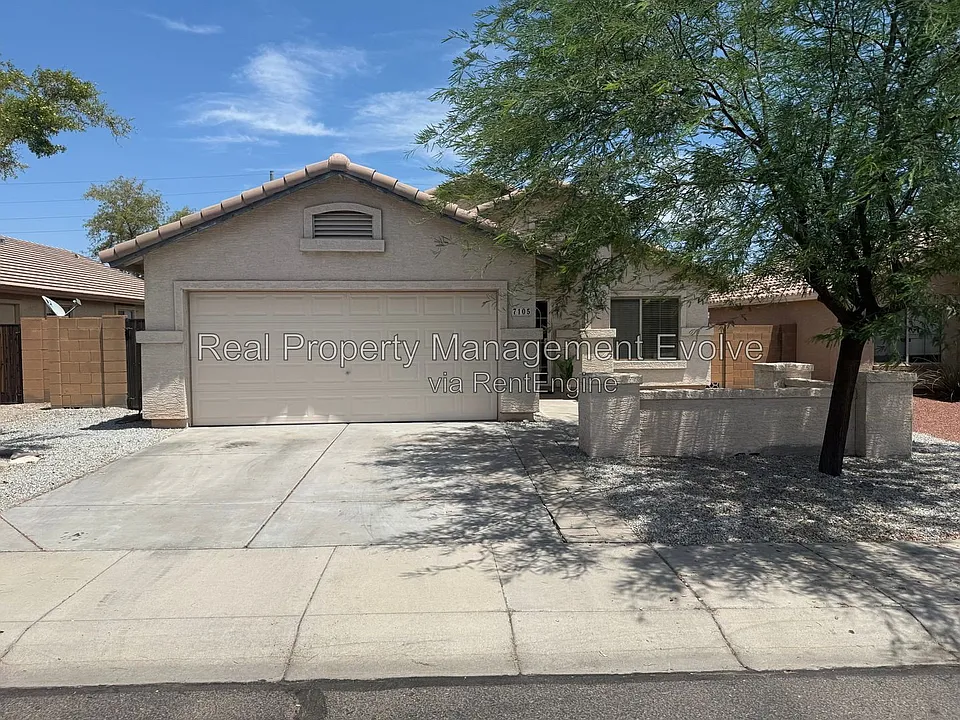 7105 S 251st Dr
