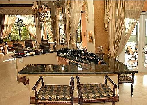 Sunken Wet Bar for Fantastic Entertaining