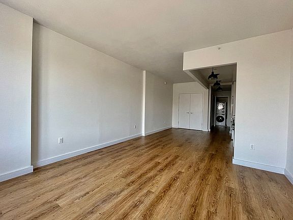 3rd image of 409 Eastern Pkwy #411