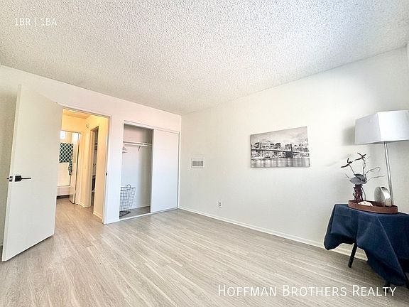 4th image of 18545 Burbank Blvd APT 20