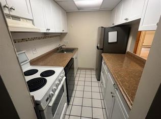 4 Trowbridge Pl #4, Cambridge, MA 02138