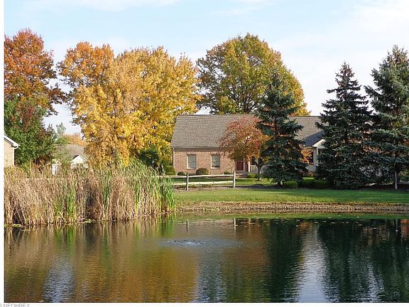 2nd image of 120 Waters Edge Dr