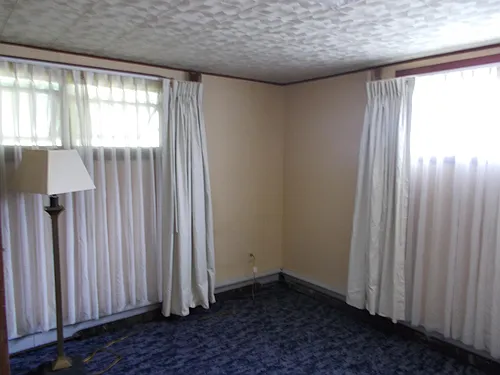 620 W Butler Dr Photo 1