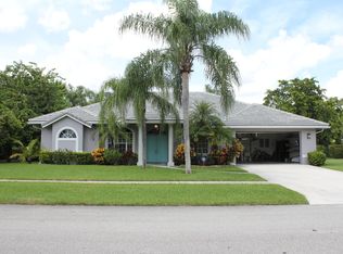 2724 Yarmouth Dr, Wellington, FL 33414