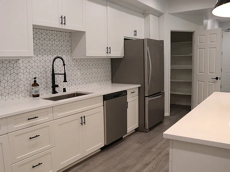 Placita Luxe Residences — Photo 6