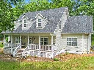 140 New Beginnings Dr, West Jefferson, NC 28694