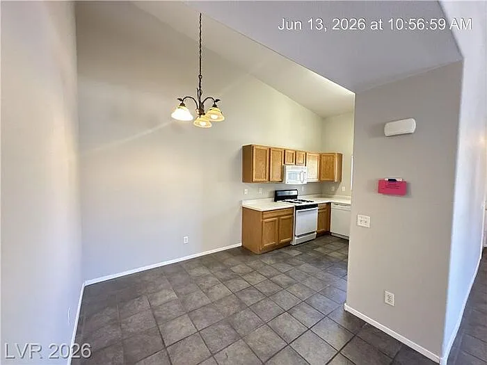 2152 Quarry Ridge St #202 — Photo 14