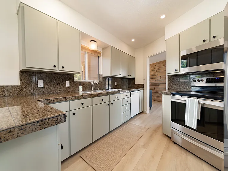 425 Rio Vista Rd — Photo 20