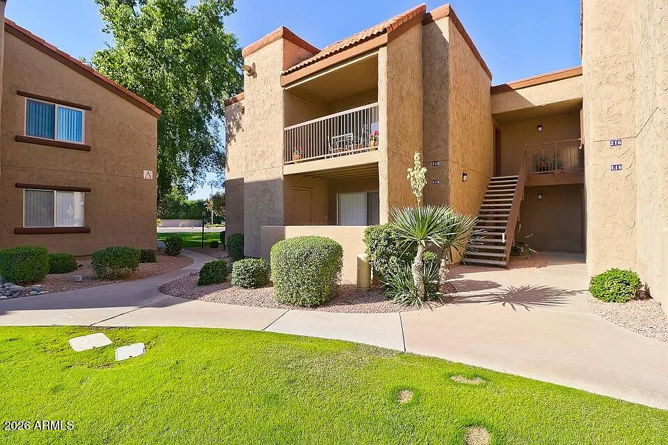 2 bed, 2.0 bath, 1073 sqft, $1,850 — Photo 2