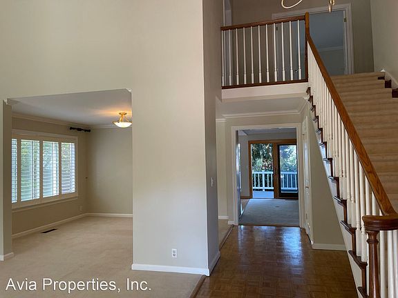 2nd image of 840 Seminole Way