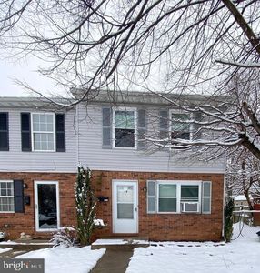 19 Charles St, Westminster, MD, 21157