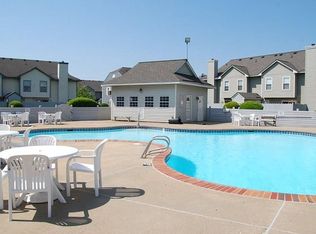 634 Ridge Cir, Chesapeake, VA 23320