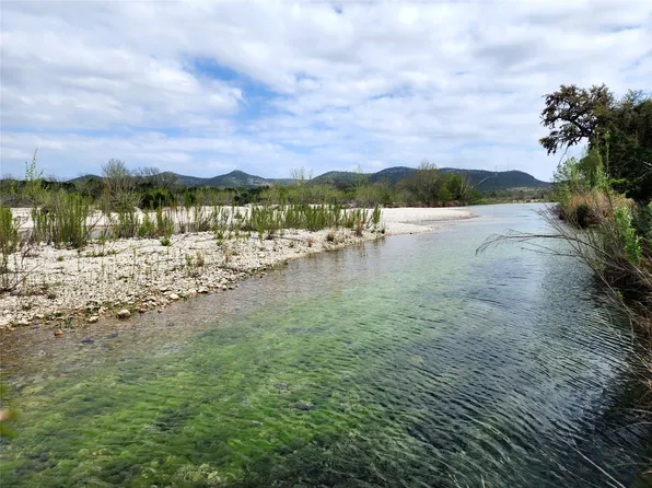 130 Sd #37980, Barksdale, TX 78828