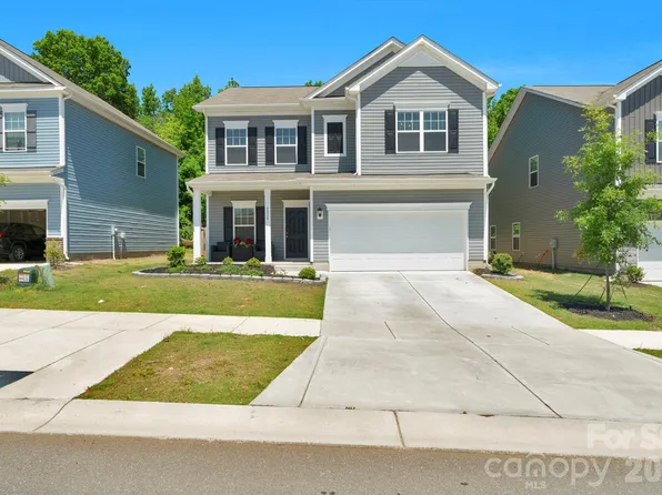 6028 Gala Ln, Charlotte, NC 28215