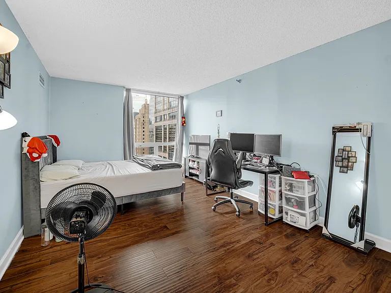 200 N Dearborn St #4308 — Photo 10