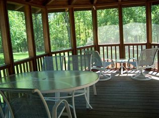 4949 Walkingfern Dr, Rockville, MD 20853