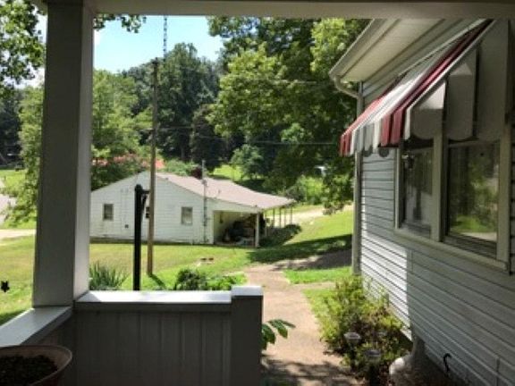 5th image of 330 Kenwood Dr