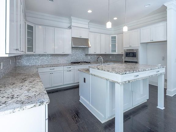3rd image of 1330 Atherton Park