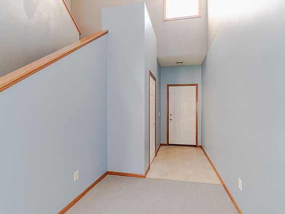 2nd image of 8030 Stratford Cir S