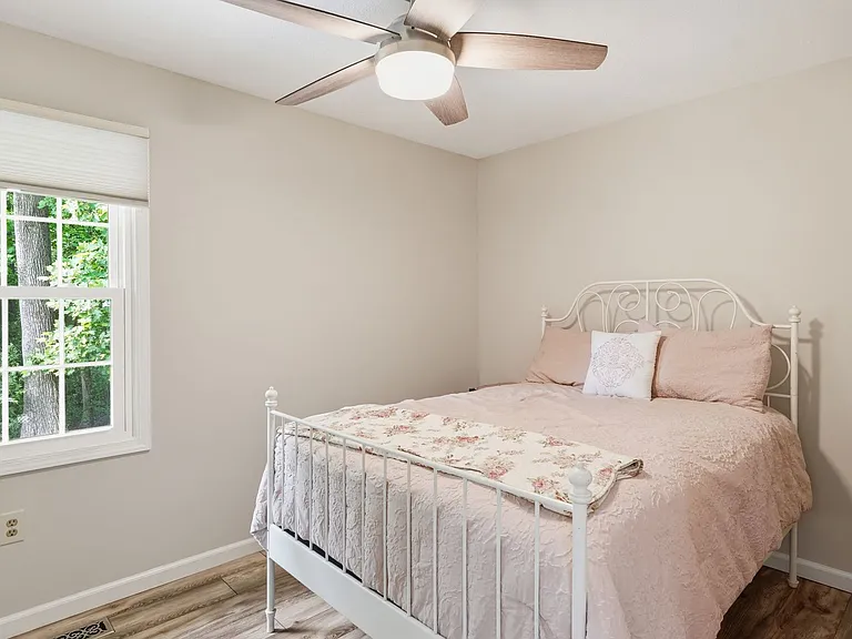 2515 Tabor Ct — Photo 25