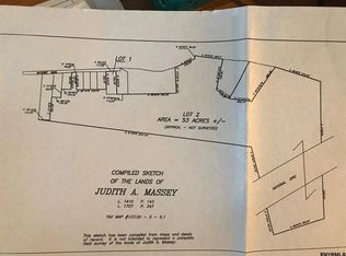 34 Buckbee Rd, Troy, NY 12180