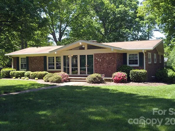 402 White Oaks Dr, Salisbury, NC 28147