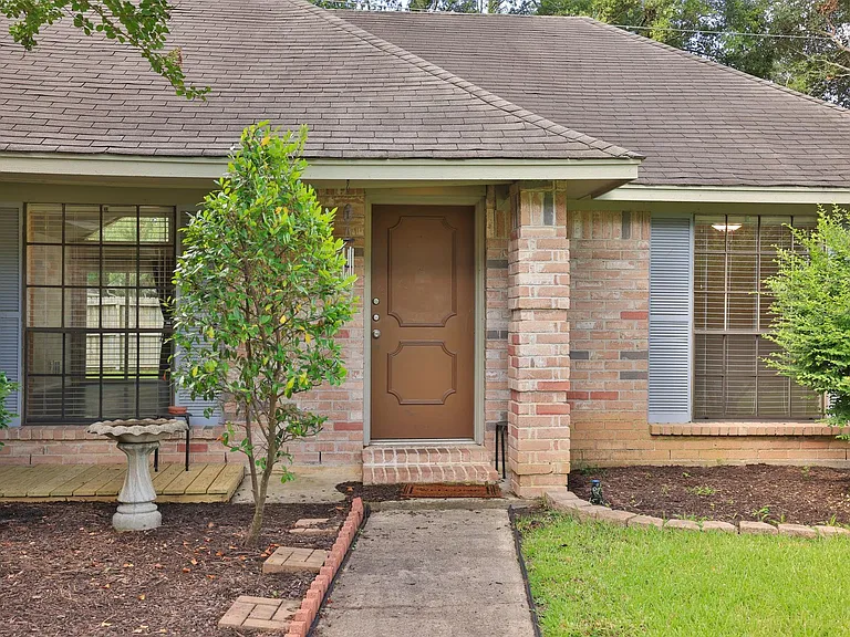 16035 Hollow Rock Dr — Photo 5