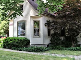 337 S Locust St, Tremont, IL 61568