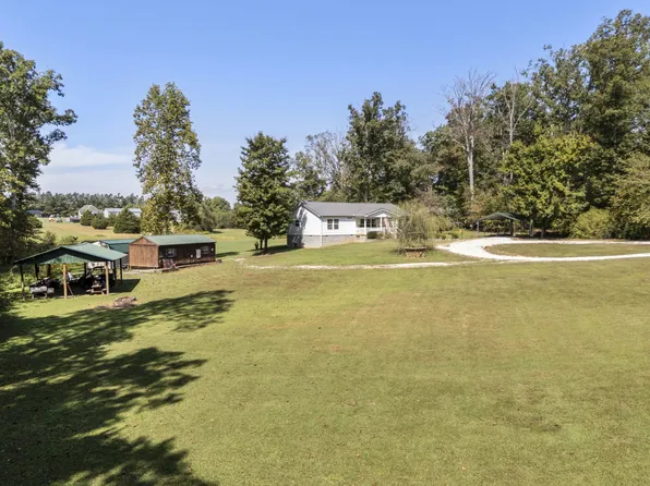 1432 Lecomte Rd, Dickson, TN 37055