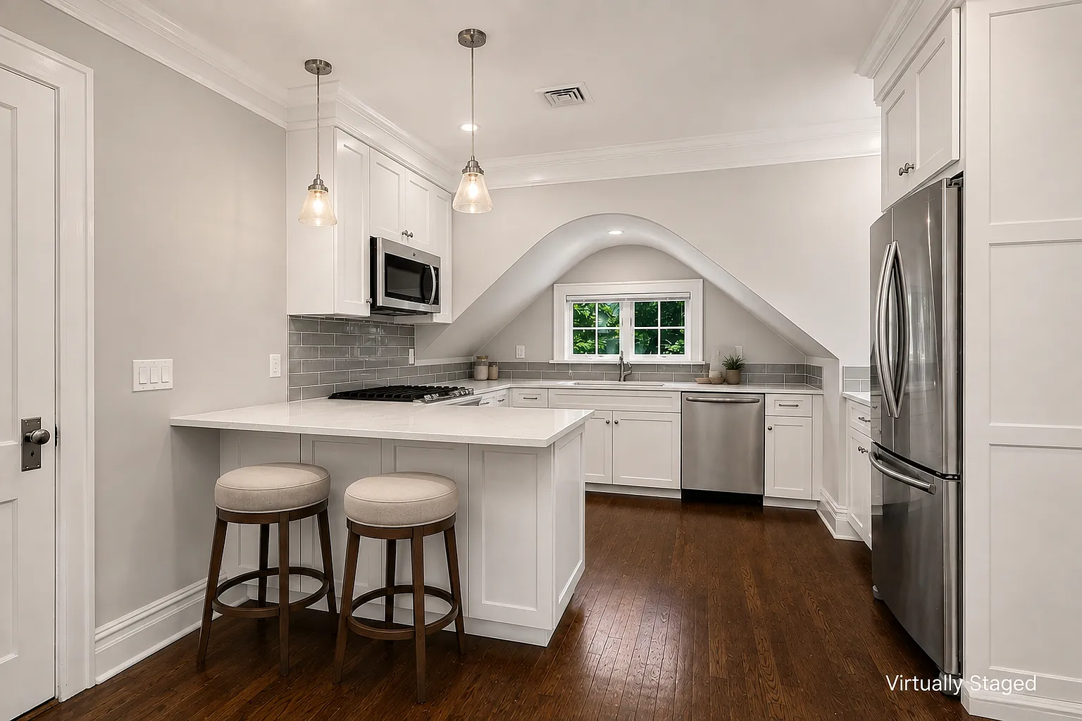 2 bed, 1200 sqft, $4,750 — Photo 4