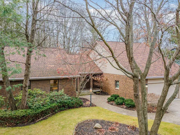 2521 Brookwood Dr, Midland, MI 48640