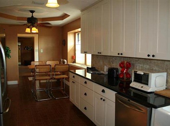 4th image of 213 River Park Dr