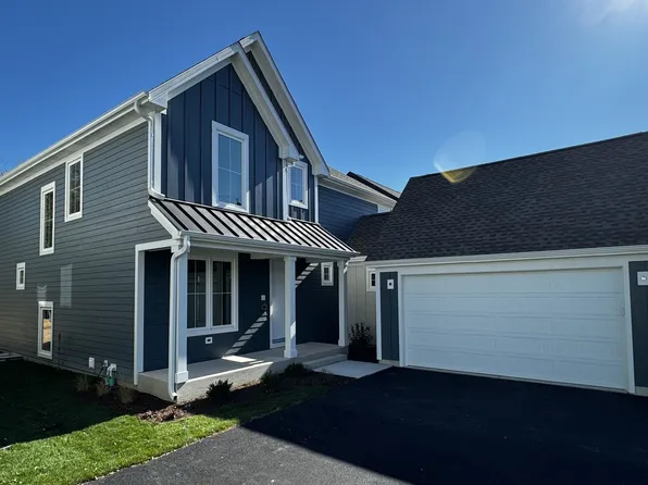 1709 Greenwood Rd, Glenview, IL 60026