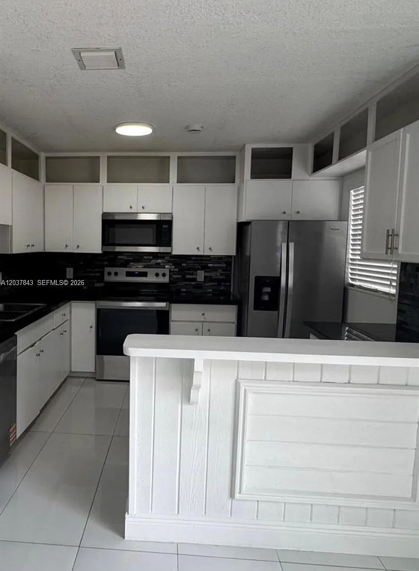 Black Creek Villas — Photo 2