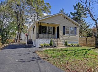 114 Elm Pl, Keyport, NJ 07735