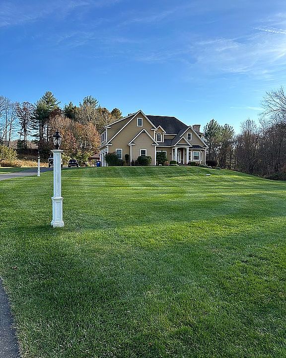 2nd image of 16 Mason Ln