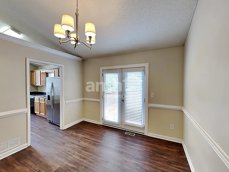 172 Barrington Ln — Photo 6