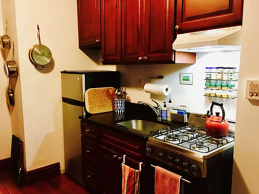 Rented by Point NYC | media 8