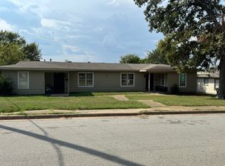 29 Macarthur Dr, Denison, TX 75020