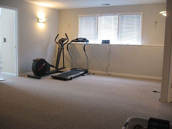 Dwnstairs Fam Room